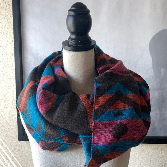 Infinity Scarf Geometric Print - Picture 1 of 6